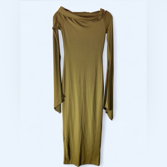 Bronze Noir Enchantment Off-Shoulder Flare Sleeve Dress | Size S - Picture 2 of 8